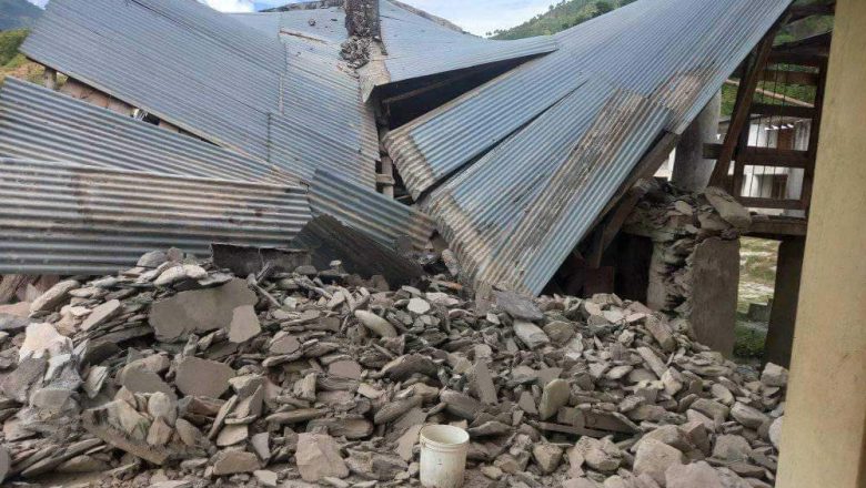 सरकारले बझाङ भूकम्पका पीडितलाई निशुल्क उपचार, क्षतिपूर्ति र राहत दिने