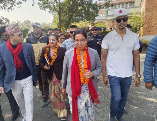 चितवनमा स्वतन्त्र १६ सहित ६५ जनाको उम्मेदवारी